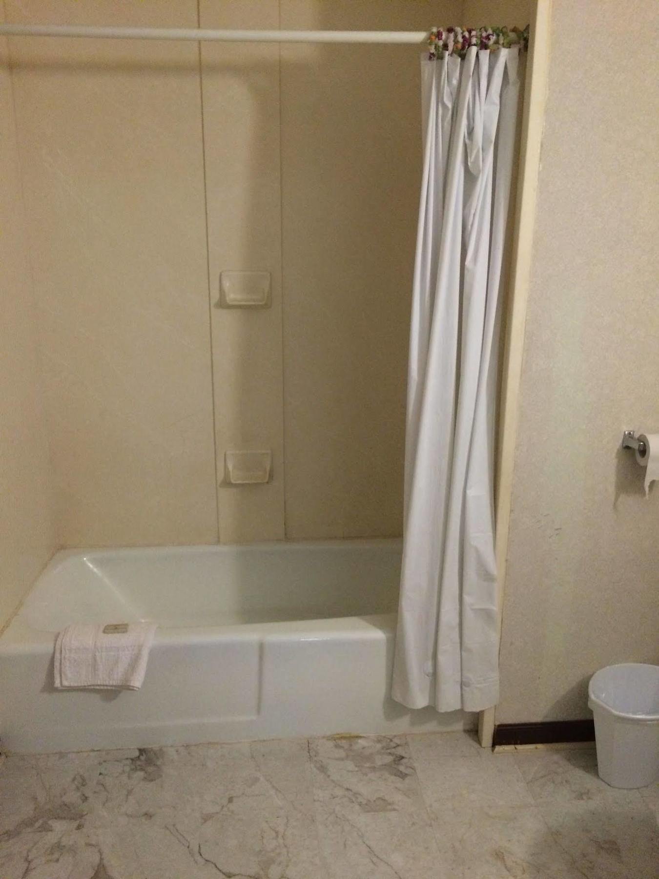 Hamilton Inn Стърбридж Екстериор снимка